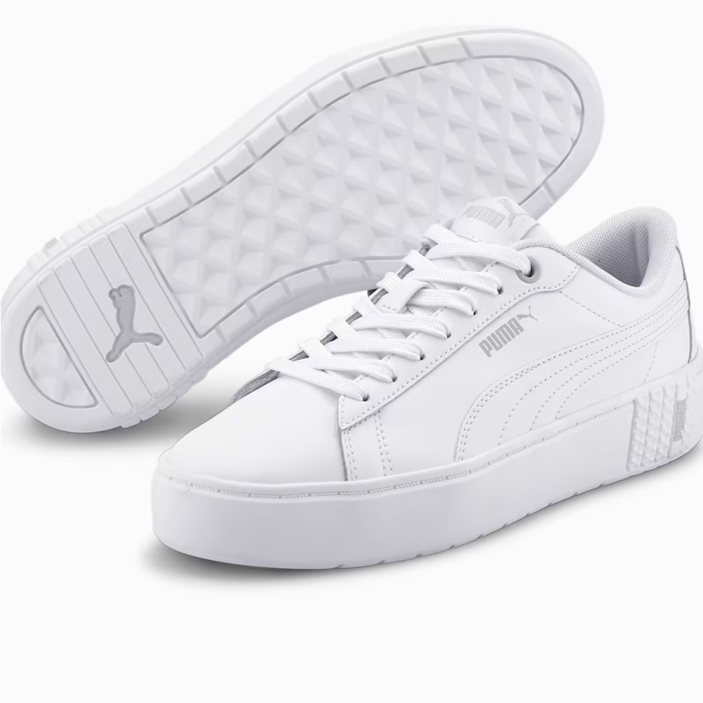PUMA Smash Platform v2 Women’s Sneakers
